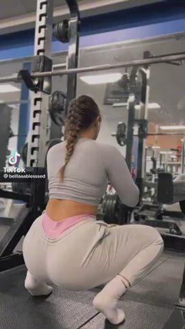 big ass fitness gym pawg thick gif