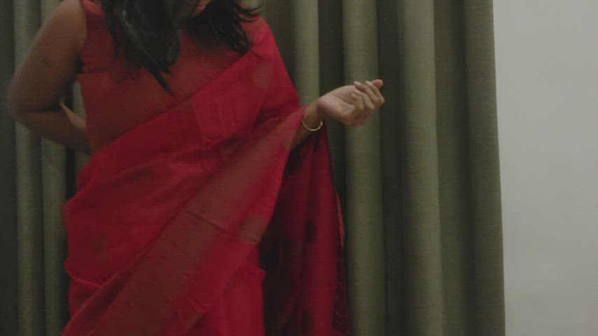 The lost Art and the tease of a Saree Stripping.