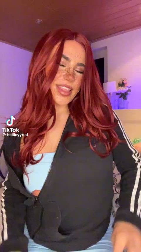 RedHairHailey - More tiktok flash vids on my TT likes (juanmomo45)