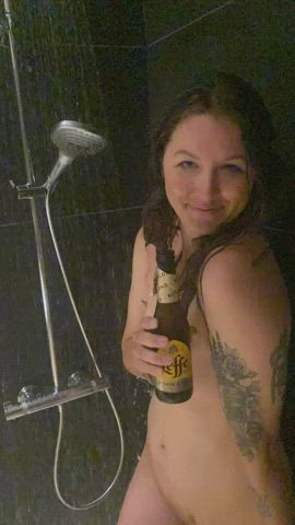 Thursday slo mo shower brews