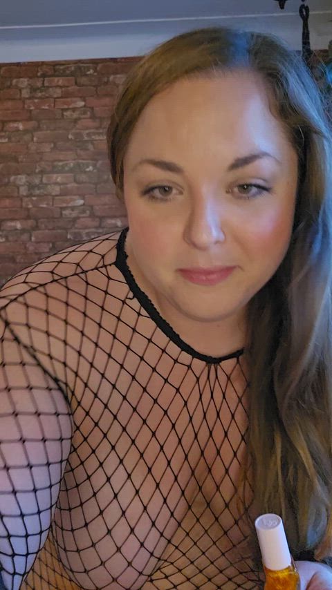 bbw fishnet lips gif