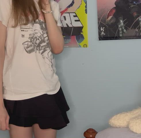 Any short skirt fans on here? c: