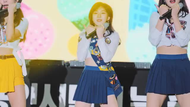 레드벨벳(Red Velvet) 웬디(Wendy) Focus - Power Up (파워업)@180928 용인시민의날[