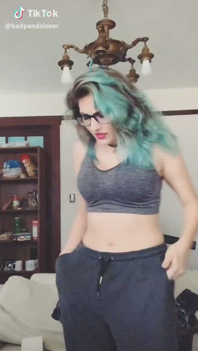 Alt Big Tits TikTok gif