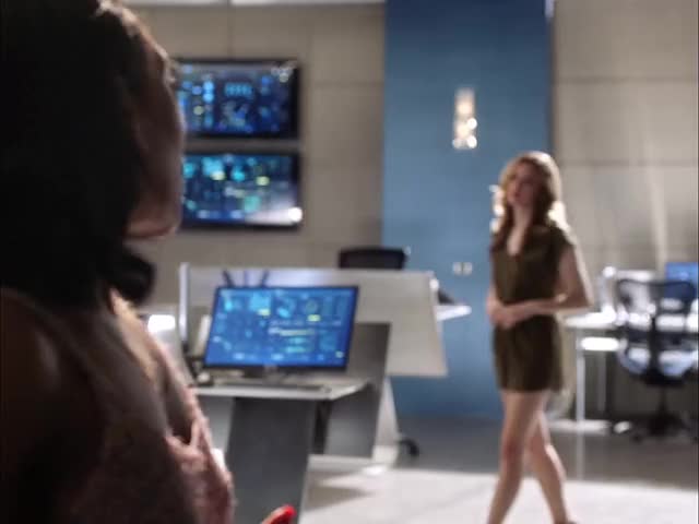 Danielle Panabaker gif