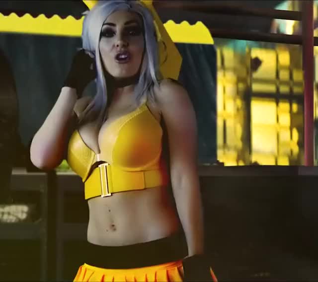 Jessica Nigri Pikachu 1