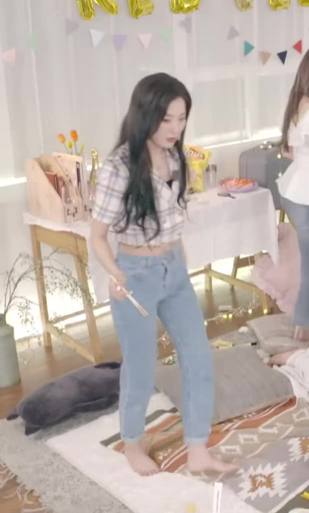 Red Velvet Seulgi VLIVE 2