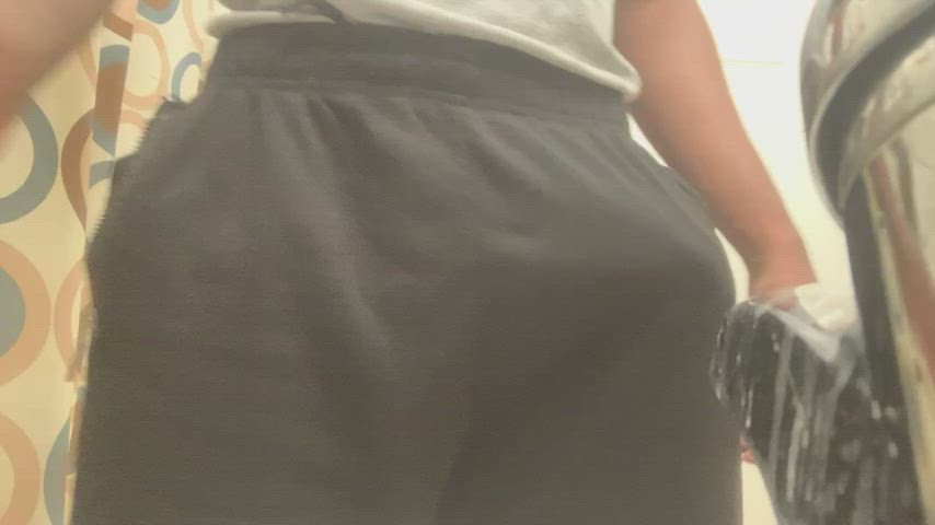 20M need a bubble butt bttm to worship it sc:bbcphatbootybtt