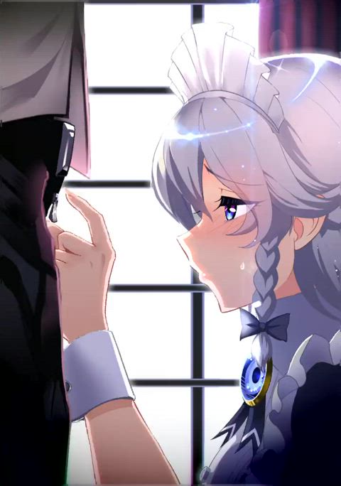 Sakuya surprised by the size