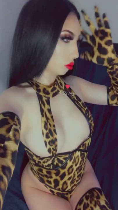 Big Tits Cleavage Clothed Cute Isabella Lips Lipstick Long Hair Pretty Trans gif
