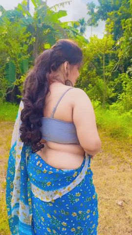 big tits bra indian model natural tits saree gif