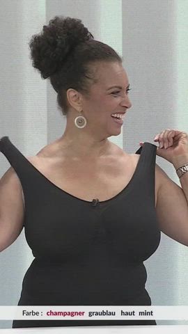 Big Tits Celebrity Clothed Dress Ebony German Huge Tits Mature Tight gif
