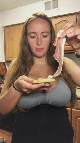 BBW Boobs Curvy Food Fetish OnlyFans Thick TikTok Tit Worship Tits gif