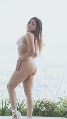 Busty Indian Model Nude Punjabi Webcam gif