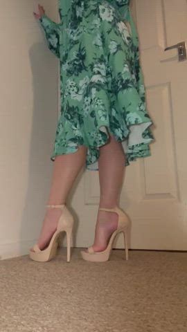 amateur babe cute heels high heels milf petite gif