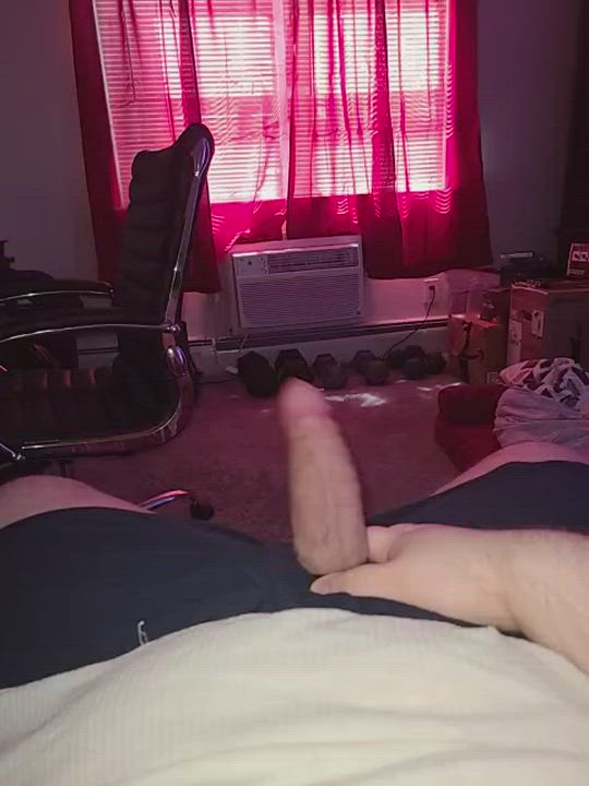 25 straight dms open. Found a older vid of my Big Thick cock in my phone I can use