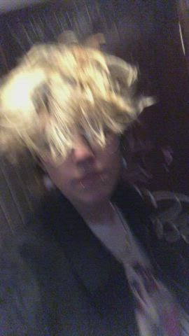 Would you fuck me in a pub toilet :P ?