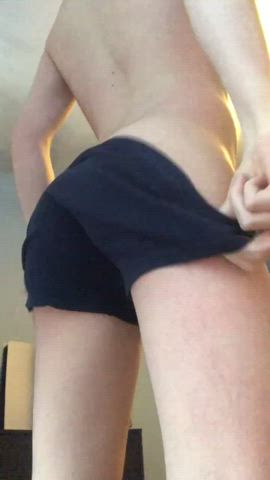 Showing off my ass 😛 what would you do to it
