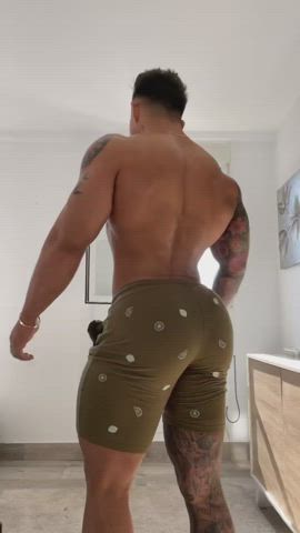 bubble butt fake ass gay gif