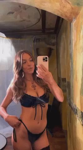 lingerie selfie sydney sweeney gif