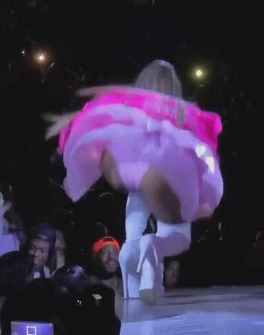 ariana grande ass ass spread asshole celebrity legs tight tight ass gif