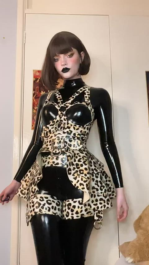 A rare site! A latex leopard 🐆