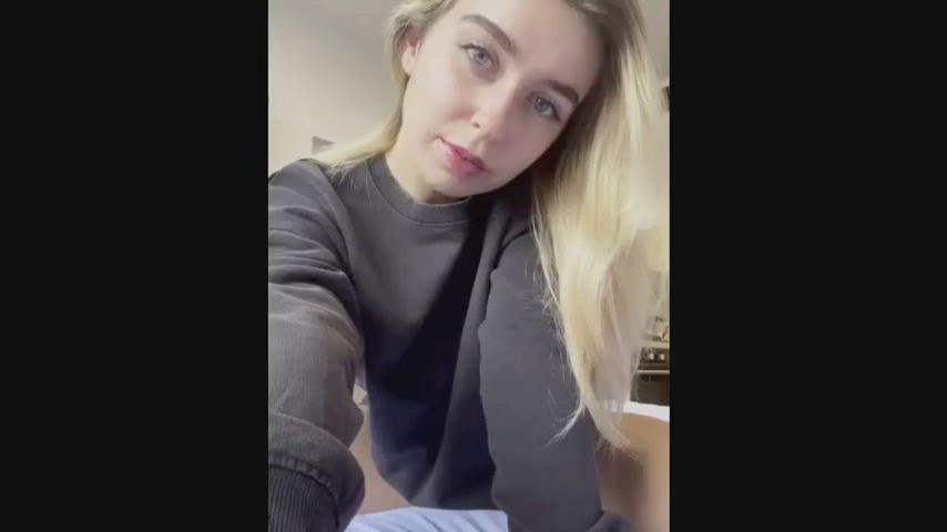 18 years old anal brunette deepthroat gangbang model schoolgirl sucking tiktok gif