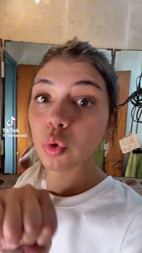 Melferrazzi2 - More tiktok flash vids on my TT likes (juanmomo45)