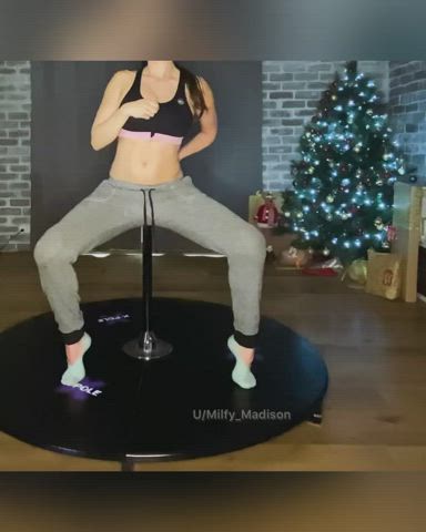 boobs milf mom pole dance gif