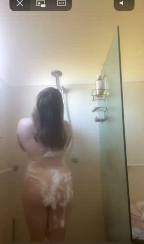 Showering Backplot. AbiEvelyn