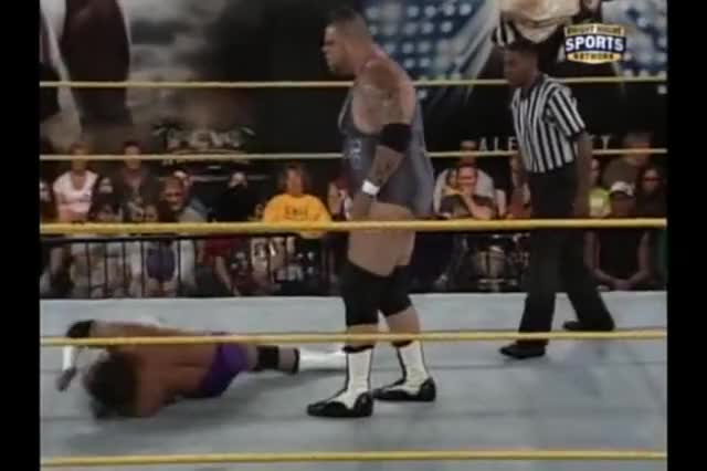 Brodus Clay vs. Kenneth Cameron