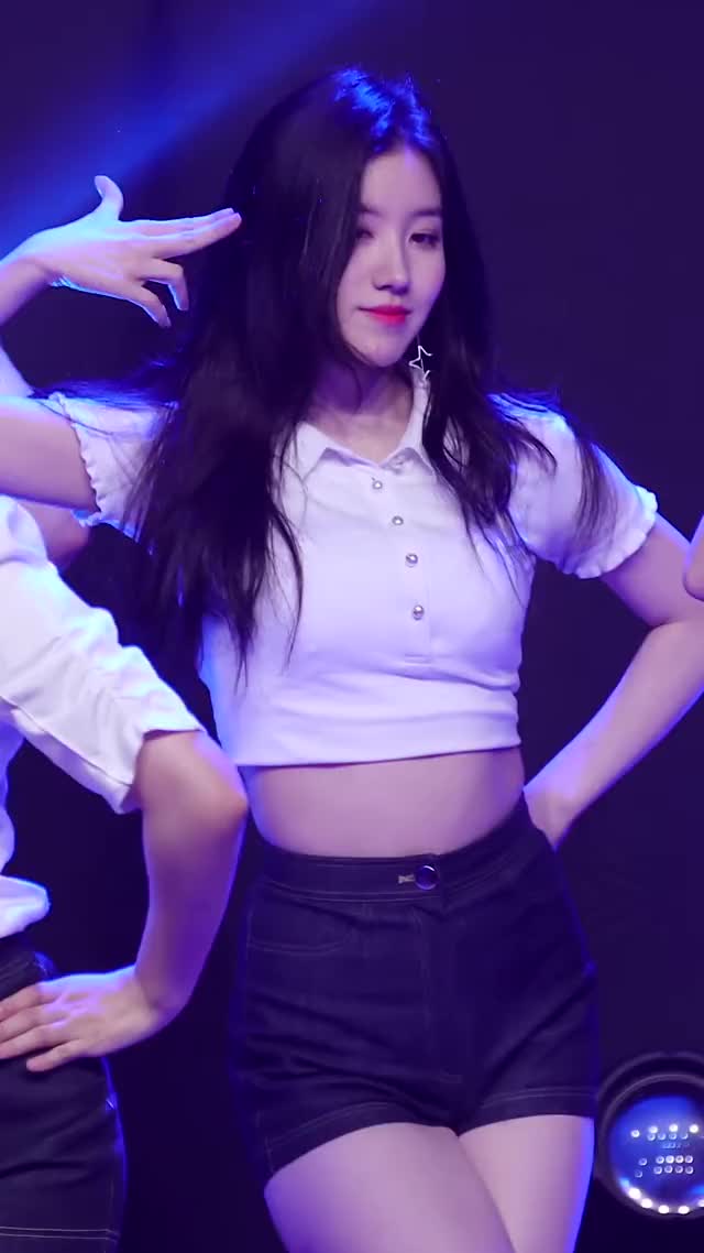 xiyeon black widow