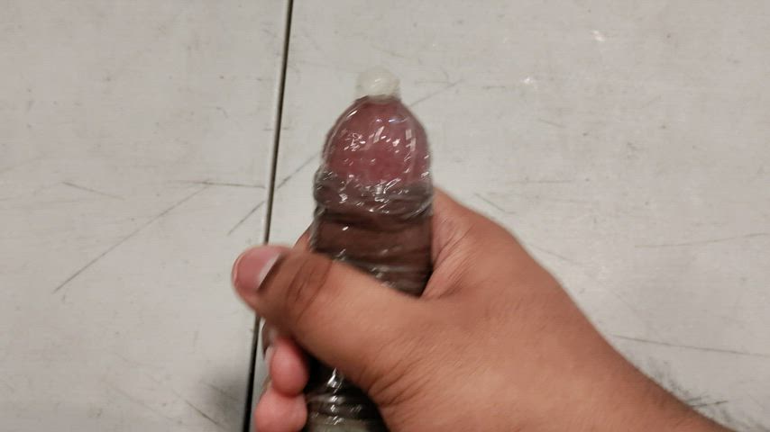 25[M] First time masturbating with condom