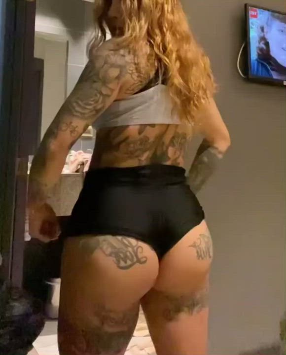 Gunlin chilena con tattoos 🍑