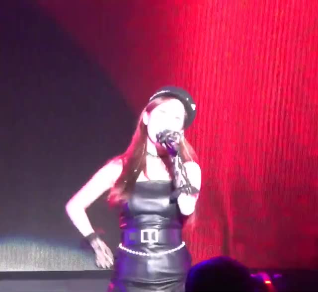 181124 SEOHYUN Dangerous Woman Cover Ariana Grande FM in Taiwan-vsQ4yaEjuXQ 1