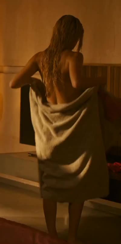 /r/celebrityplotarchive - Matilda Anna Ingrid Lutz in Revenge (2017) [Cropped]