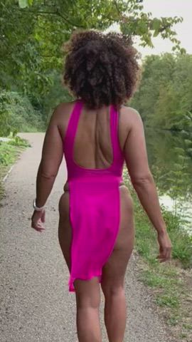 Just a hot MILF walking!