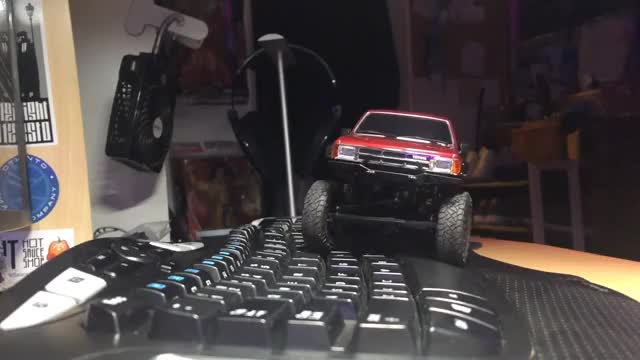 Keyboard Crawler | Kyosho Mini-Z 4x4 MX-01 Toyota 4-Runner