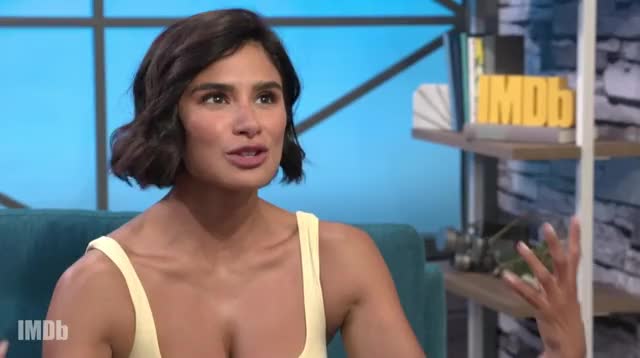 Celebrity Diane Guerrero gif