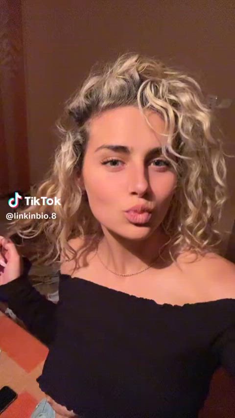 Anne - More tiktok flash vids on my TT likes