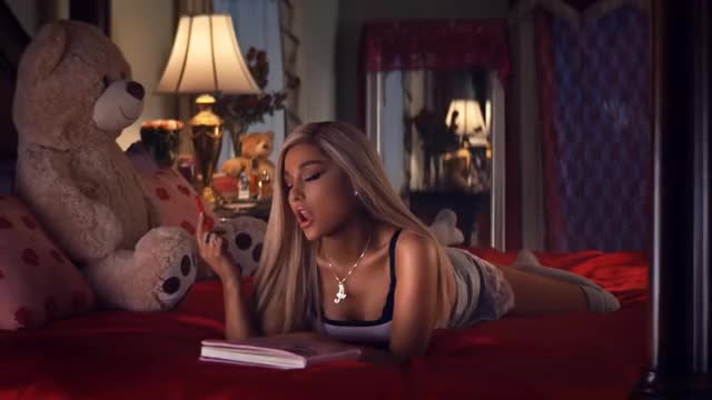 Ariana Grande - thank u, next #1