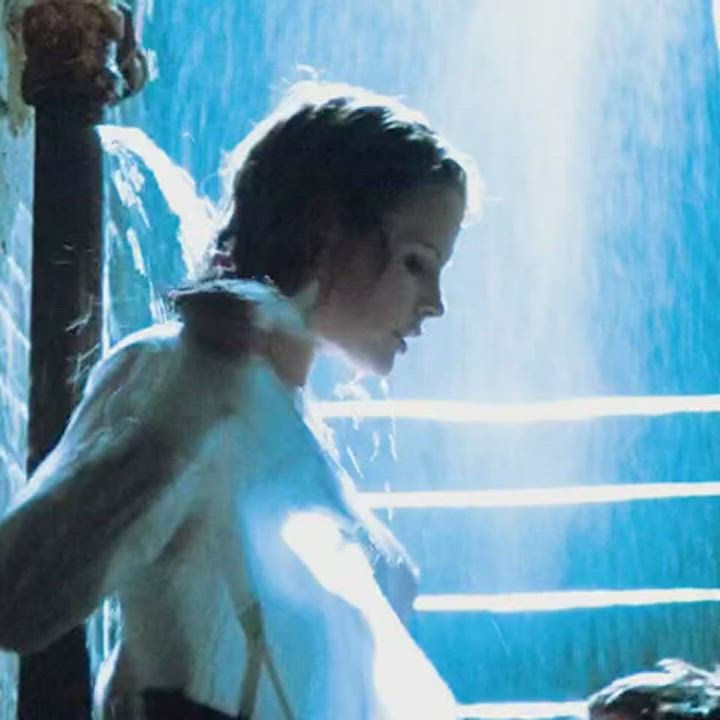 Kim basinger 9 1/2 weeks, wet t scene