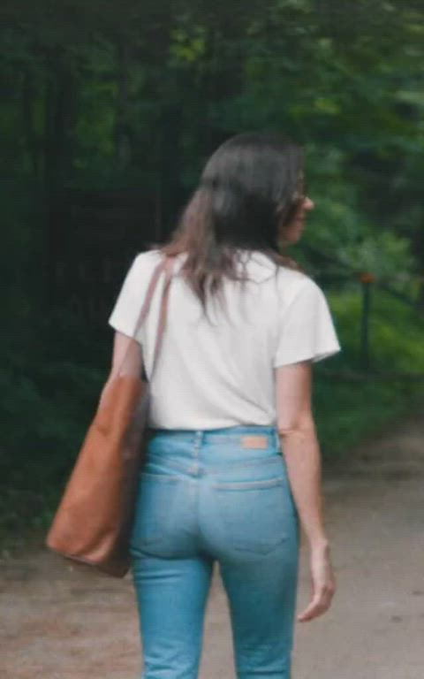 aubrey plaza celebrity jeans gif