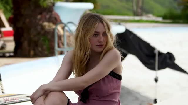 Dakota Fanning Shape ca