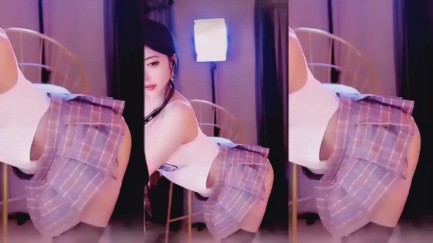 网易CC 小燃燃 - Satisfaction. Sexy chinese dancer in mini skirt & cleavage