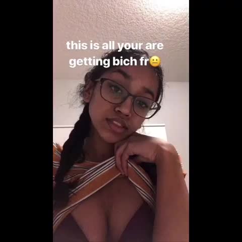 Nice tits @janhvixshetty !