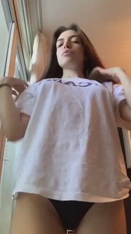 Homemade Natural Tits Rubbing Small Tits T-Shirt Teen Titty Drop Topless Underwear