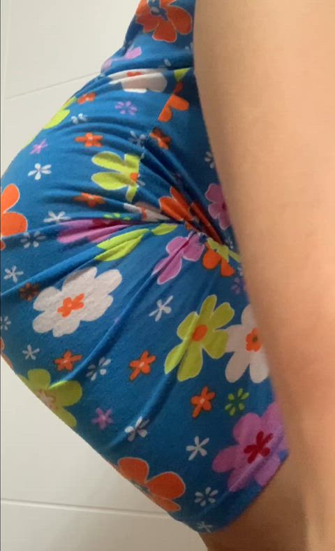 No panties so you can always eat my asshole whenever