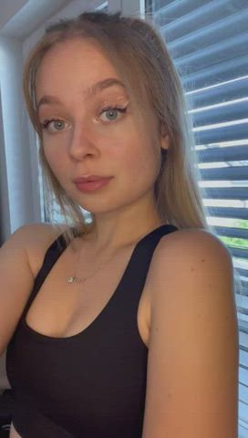[Onlyfans][Sophiemorgan] Would you let me ride your cock if I ask nicely