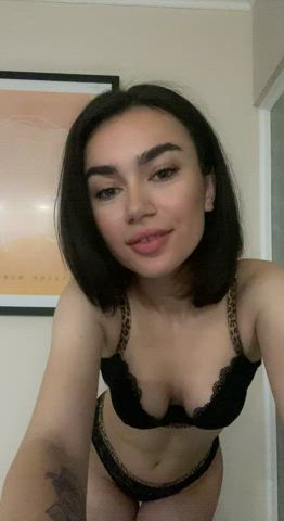 Be honest, would you masturbate to my nudes if I ever sent you some?- Link in the
